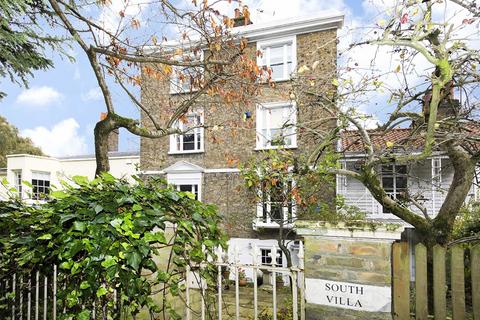 3 bedroom house for sale, Vale Of Health, Hampstead