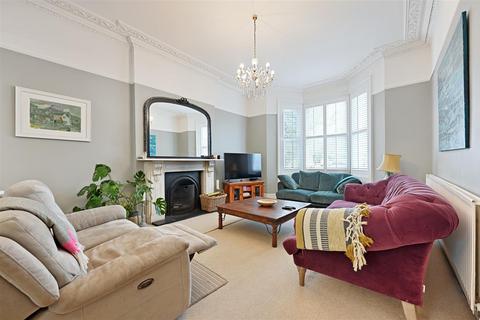 65 Manor Road, Wallington, SM6 0DE