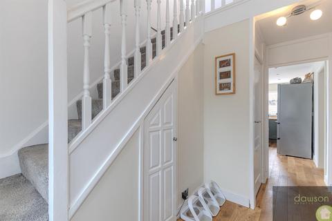 57 Roils Head Road, Halifax, HX2 0NJ