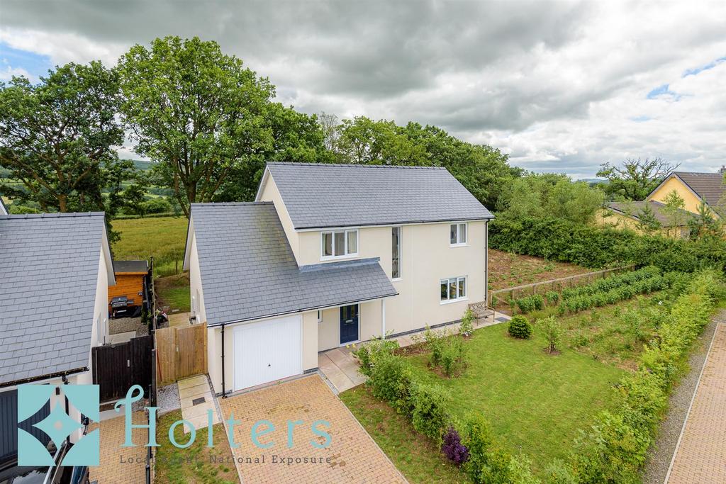 4 Trem Yr Eppynt, Cefn Gorwydd - EXTERNALS-03.jpg