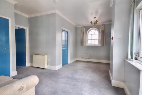 2 bedroom flat for sale, Milford Court, Gillingham