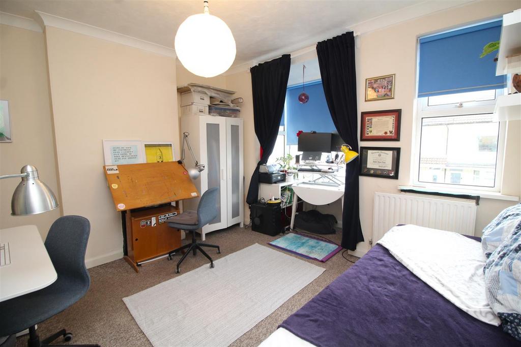 Bedroom 2 2 .JPG