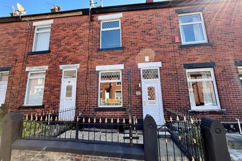 3 bedroom terraced house to rent, Knowles Street, Manchester M26