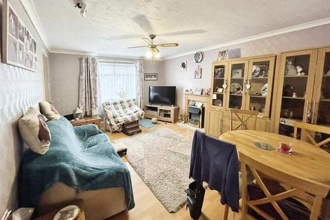 2 bedroom detached bungalow for sale, Barley Close, Herne Bay