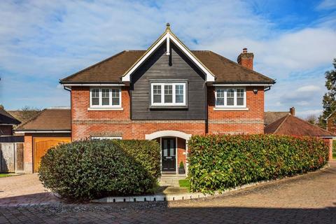 4 bedroom detached house for sale, BEECH TREE CLOSE, GREAT BOOKHAM, KT23