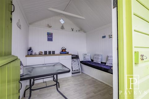 Chalet for sale, Southcliff Promenade, Walton On The Naze