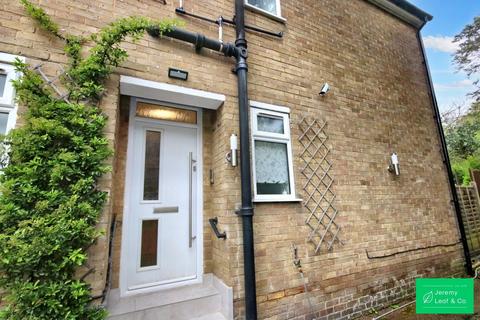 2 bedroom flat for sale, Holden Road, Woodside Park, N12