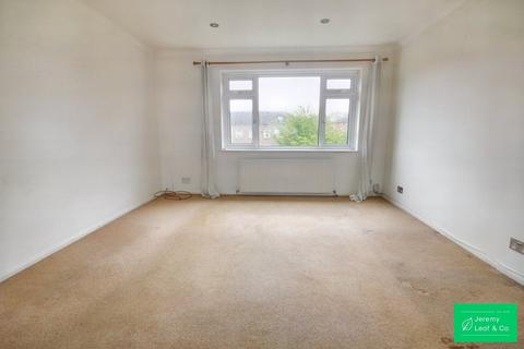 2 bedroom flat for sale, Holden Road, Woodside Park, N12