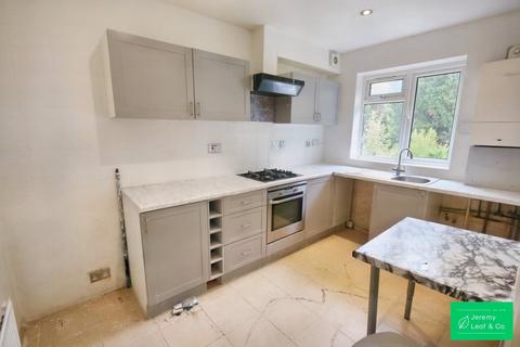 2 bedroom flat for sale, Holden Road, Woodside Park, N12