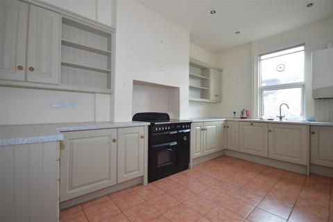 4 bedroom end of terrace house to rent, Wigfull Road, Sheffield