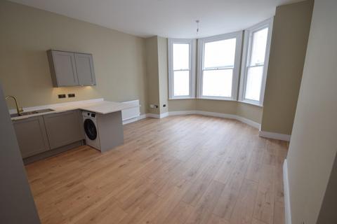 1 bedroom flat for sale, Burlington Place, Eastbourne BN21