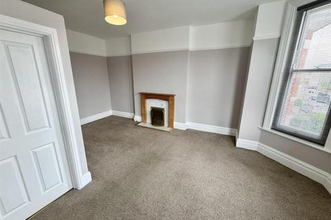 2 bedroom flat to rent, Donoughmore Road, Bournemouth
