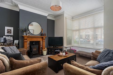21 Hull Road, Withernsea, HU19 2DY