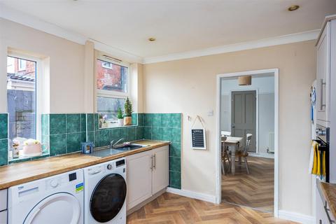 21 Hull Road, Withernsea, HU19 2DY