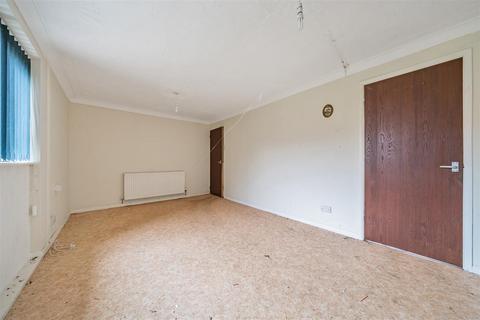 6 Caeglas, Welshpool, SY21 7BS