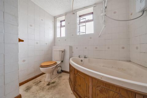 6 Caeglas, Welshpool, SY21 7BS
