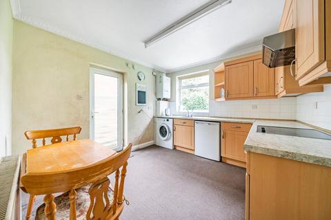 150a Rydal Drive, Bexleyheath, DA7 5DQ