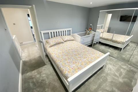 46 Maple Springs, Waltham Abbey, EN9 3LL