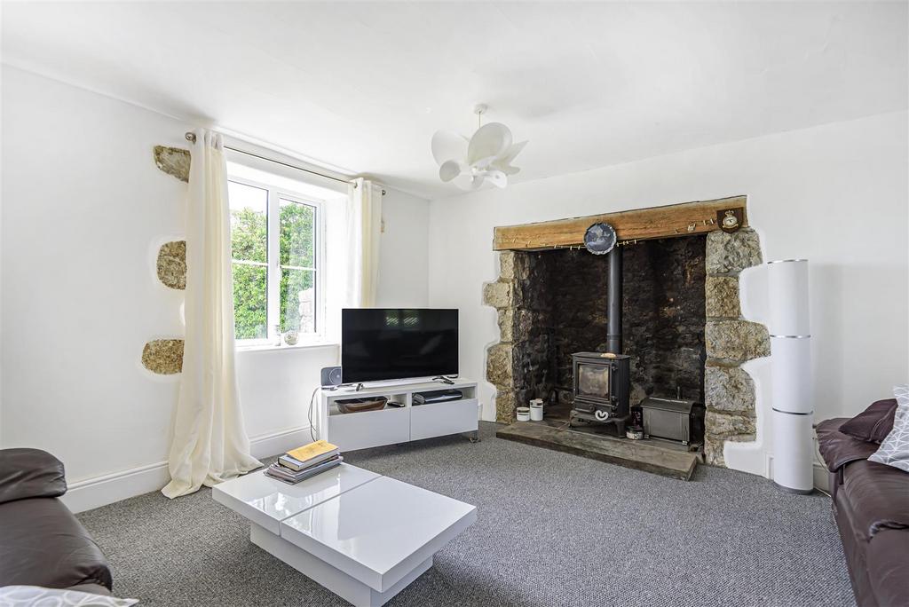 Sitting Room toward Fireplace.jpg