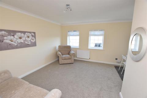 2 bedroom apartment to rent, Sequana Court, Hull
