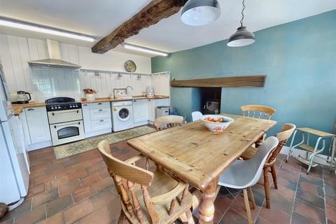 2 bedroom cottage for sale, Llanfynydd, Carmarthen