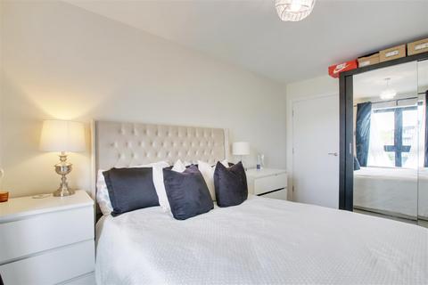 2 bedroom flat for sale, Bessemer Road, Welwyn Garden City
