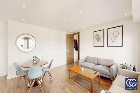 2 bedroom apartment to rent, Charlotte Court, East Barnet Road, London, EN4