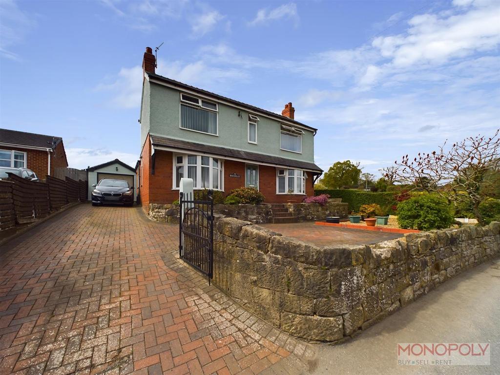 Summerhill Road, Gwersyllt, Wrexham 3 bed detached house for sale £