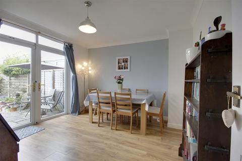 28 Buttfield Road, Hessle, HU13 0AS