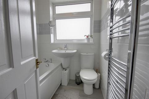 28 Buttfield Road, Hessle, HU13 0AS