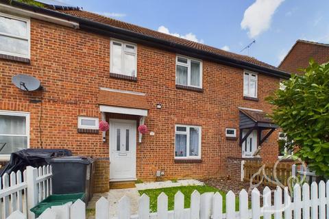 3 bedroom terraced house for sale, Holt Drive, Colchester