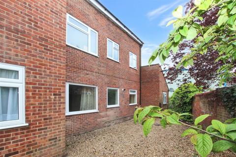 1 bedroom apartment for sale, Willingham Court, Market Rasen LN8