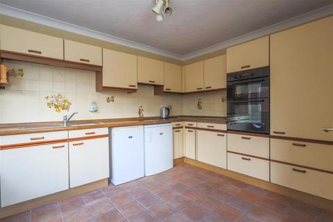 5 Cayley Place, Stoke-on-trent, ST3 7QY