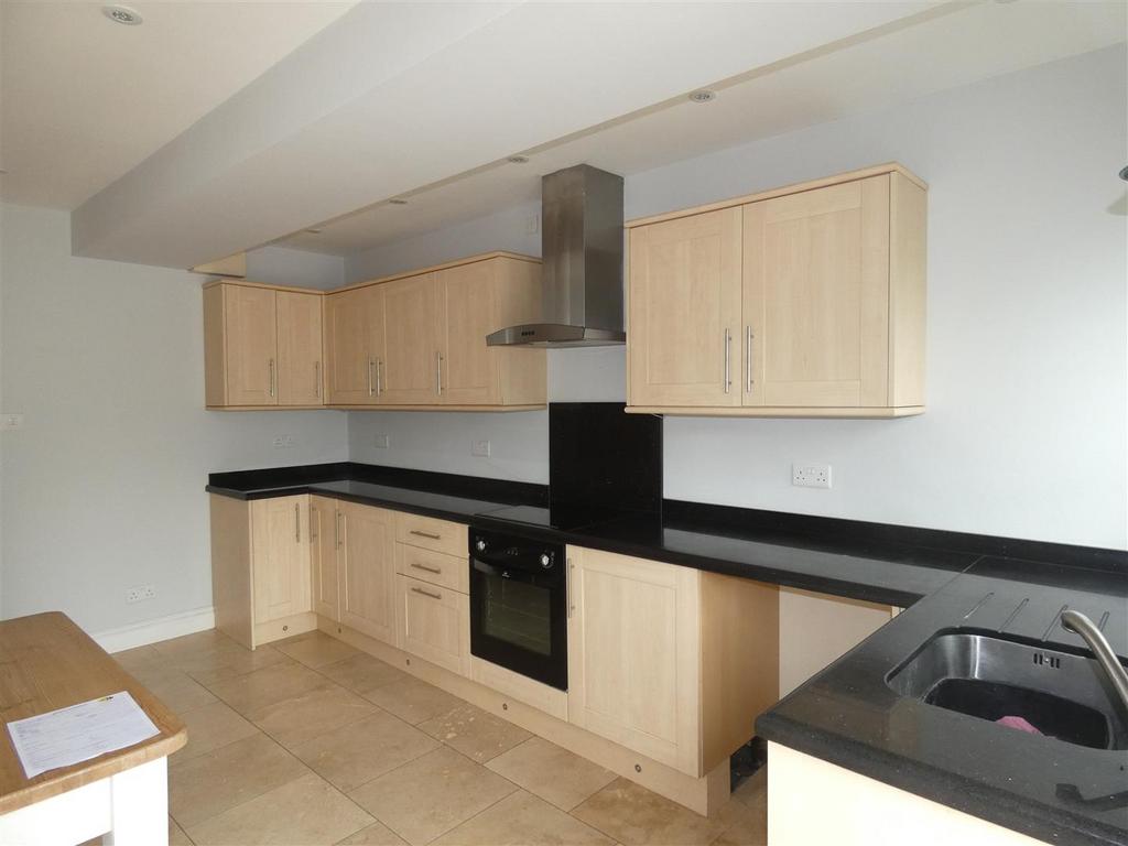 Kitchen 2.JPG