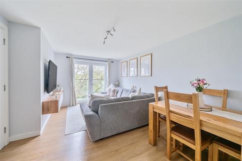 2 bedroom flat for sale, Chestnut Grove, Dartmouth