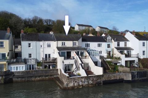 4 bedroom terraced house for sale, Irsha Street, Appledore