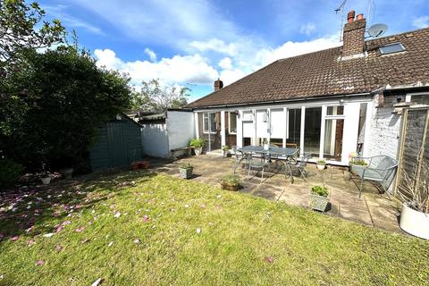 250 Park Avenue, Bushey, WD23 2BH