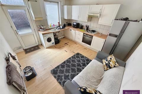 57 Barnsley Road, Wombwell, Barnsley, S73 8HT