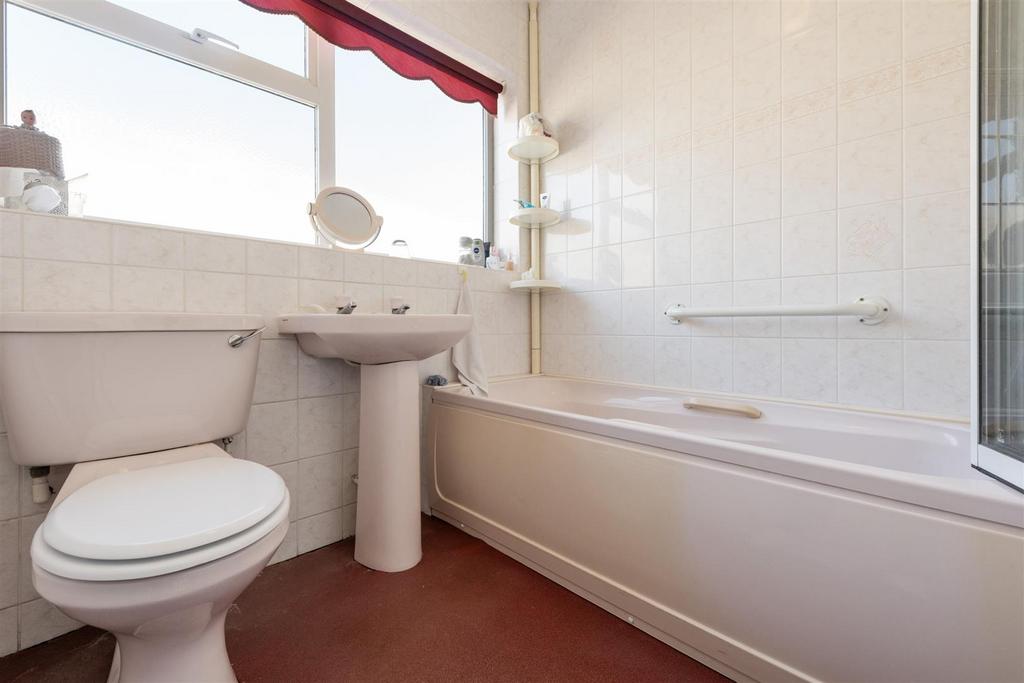 1 Mayfield Drive, Henley in Arden, B95 5 JG 16.jpg
