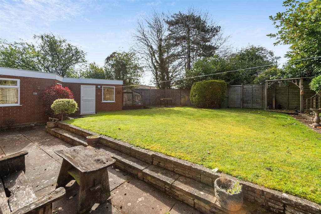 1 Mayfield Drive, Henley in Arden, B95 5 JG 2.jpg