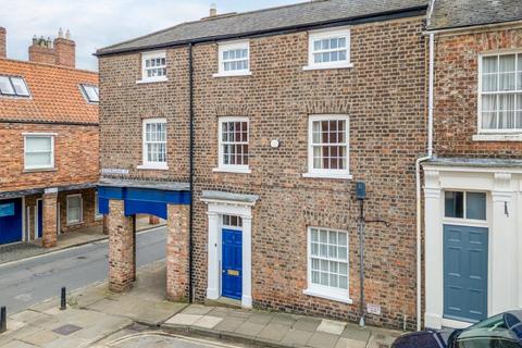 4 bedroom end of terrace house for sale, Buckingham Street, York