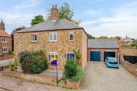 2 bedroom cottage for sale, Townend Court, Great Ouseburn, York