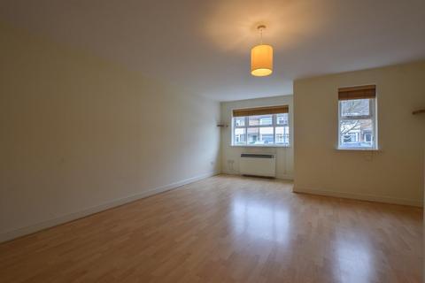 2 bedroom apartment to rent, Winstanley Court, Cromwell Road, Cambridge