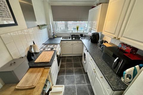 2 bedroom apartment to rent, Eskdale Drive, Timperley, WA15 7XU