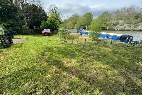 Land for sale, Tiddington Road, Stratford upon Avon