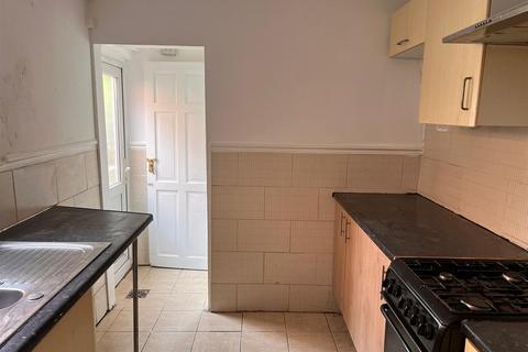 4 bedroom terraced house to rent, Victoria Avenue, Worcester WR5