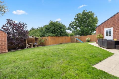 4 bedroom detached house for sale, Kingston Close, Welland, Malvern, WR13 6LZ