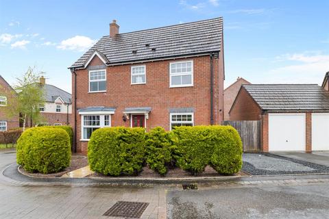 3 bedroom detached house for sale, Fern Drive, Malvern, WR14 1BN