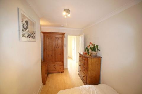 1 bedroom flat to rent, High Street, Sevenoaks TN13 1JF