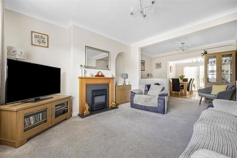 3 bedroom semi-detached house for sale, Greenfields Road, Reading